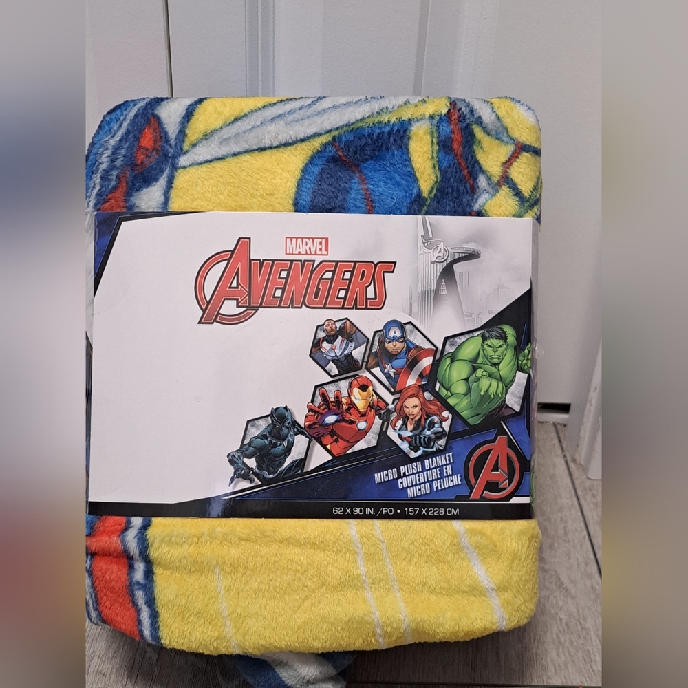 Marvel Avengers Micro Plush Blanket - Yellow, Blue, Red